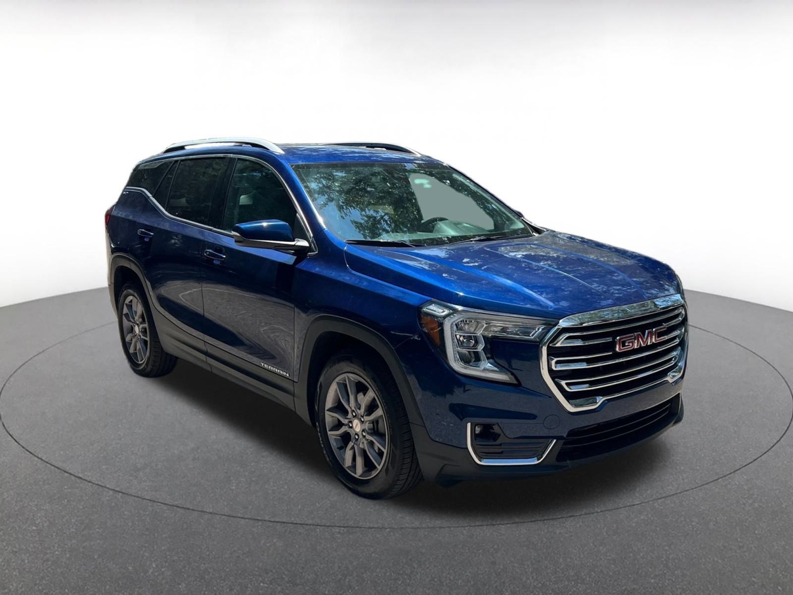 Used 2023 GMC Terrain SLT