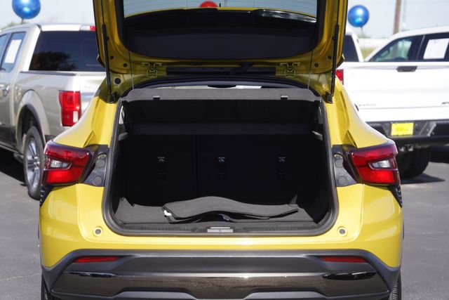 Used 2024 Chevrolet Trax ACTIV w/ Driver Confidence Package image 31