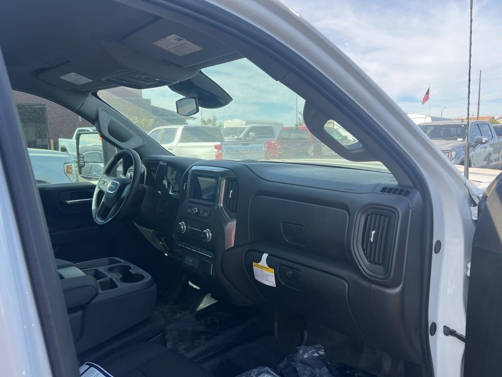 New 2025 GMC Sierra 3500 Pro w/ Convenience Package image 8