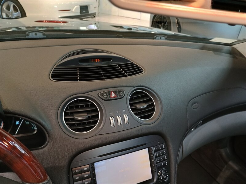 Used 2006 Mercedes-Benz SL 500 image 22