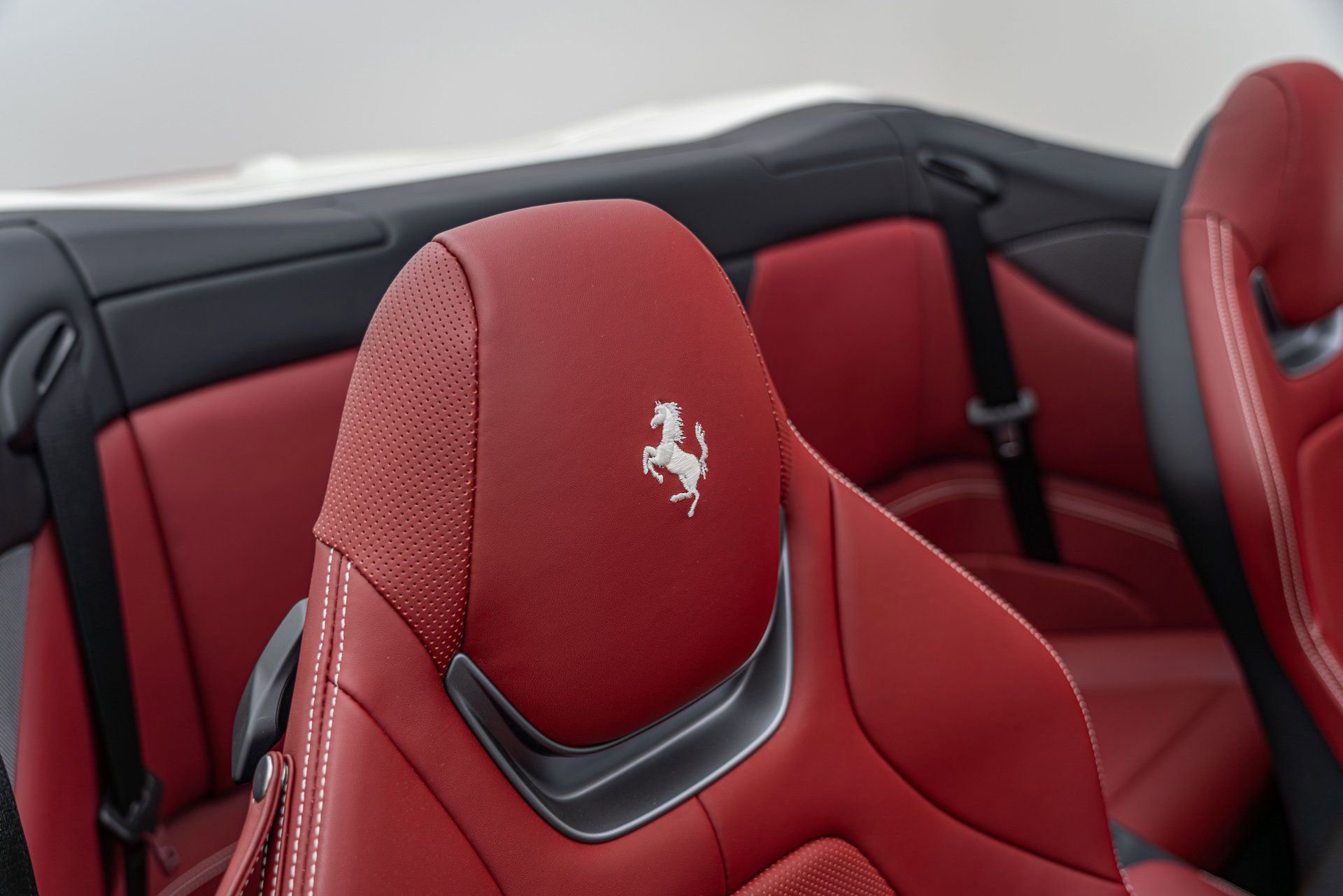 Certified 2020 Ferrari Portofino RWD image 78