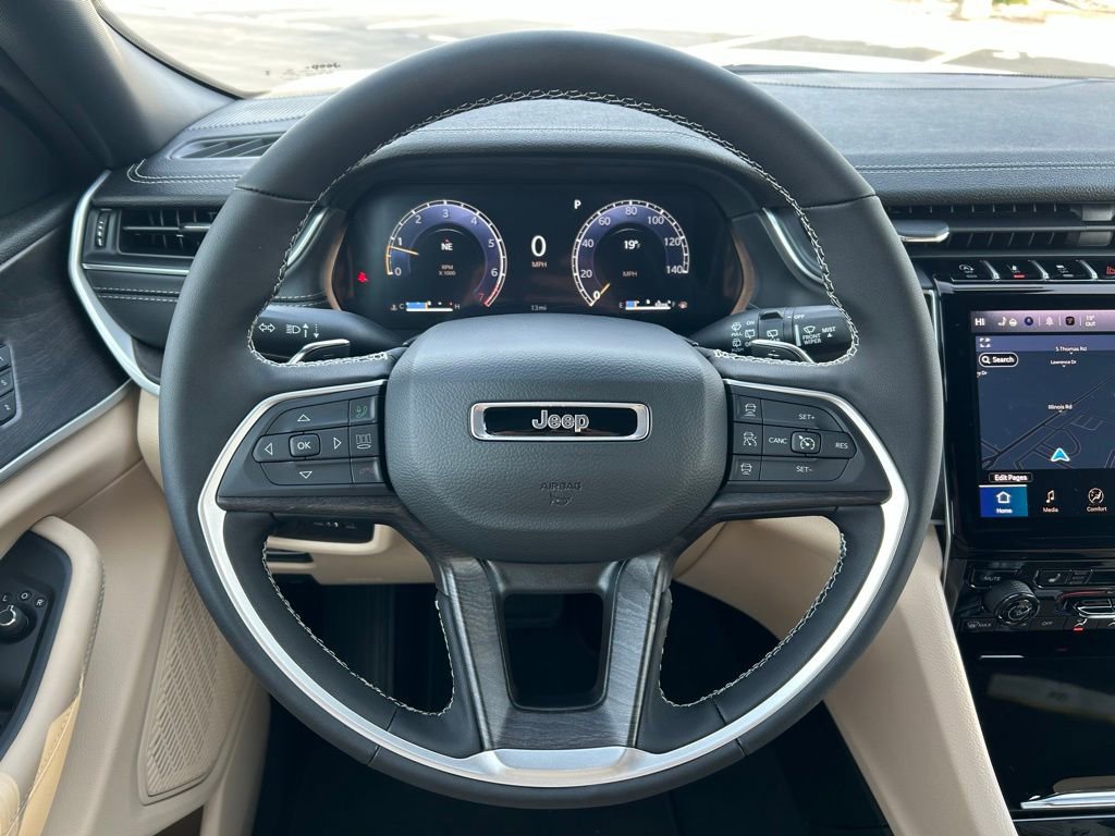 New 2025 Jeep Grand Cherokee Limited image 8