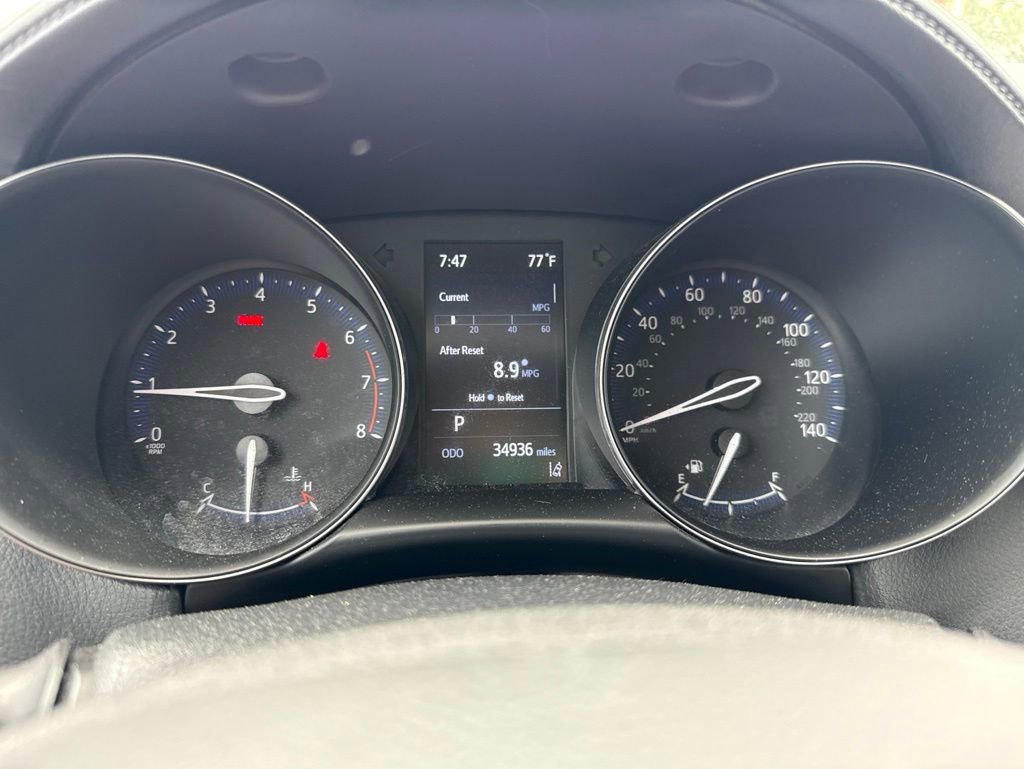Used 2021 Toyota C-HR LE FWD image 13