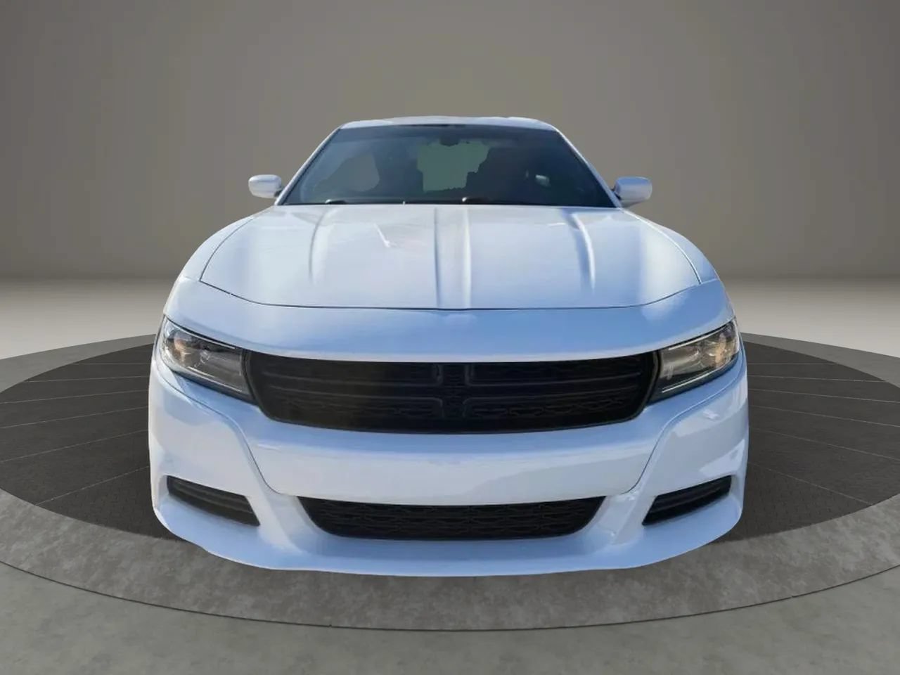 Used 2019 Dodge Charger SXT RWD image 2
