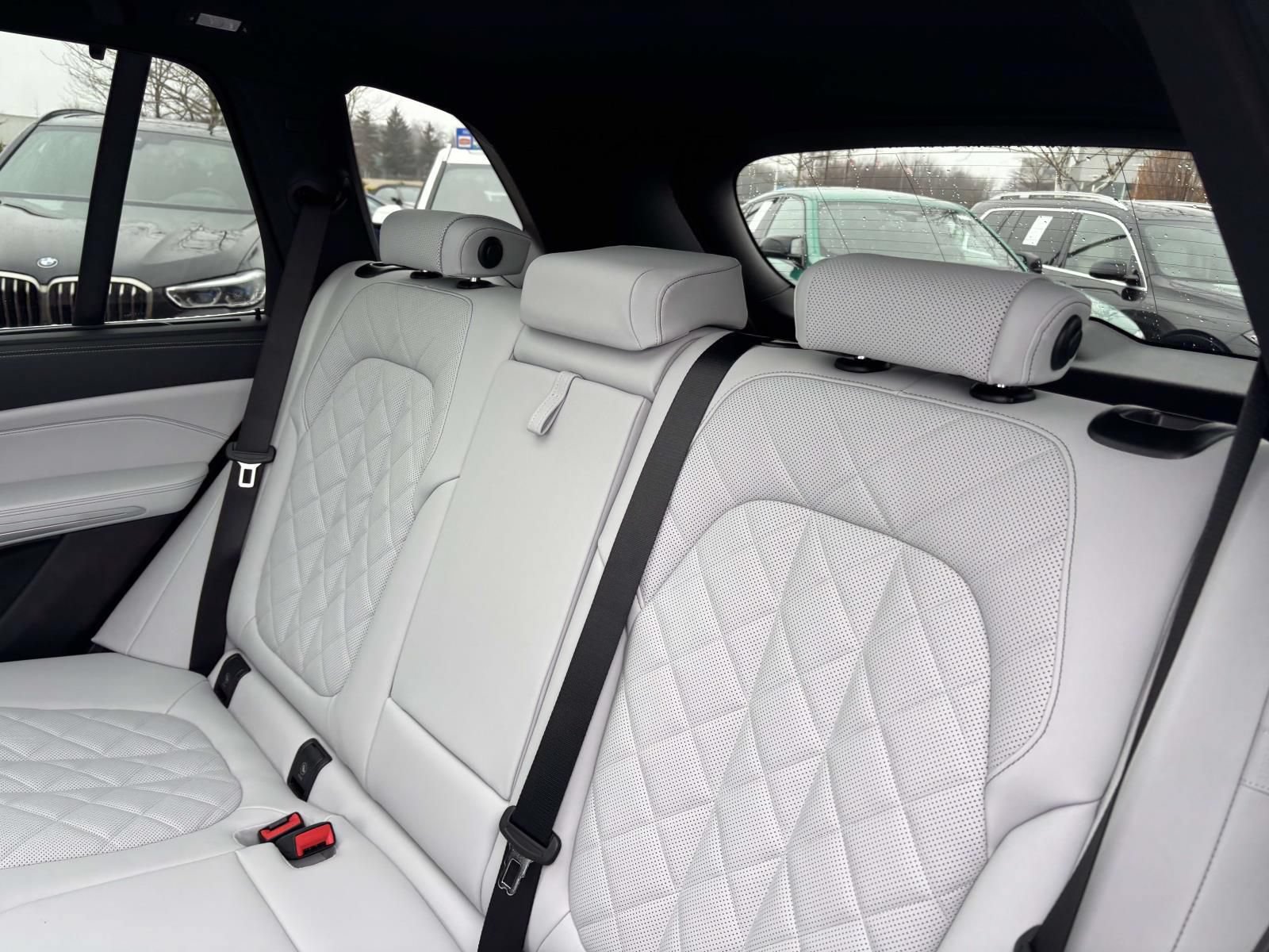 New 2026 BMW X5 xDrive40i AWD/4WD image 27