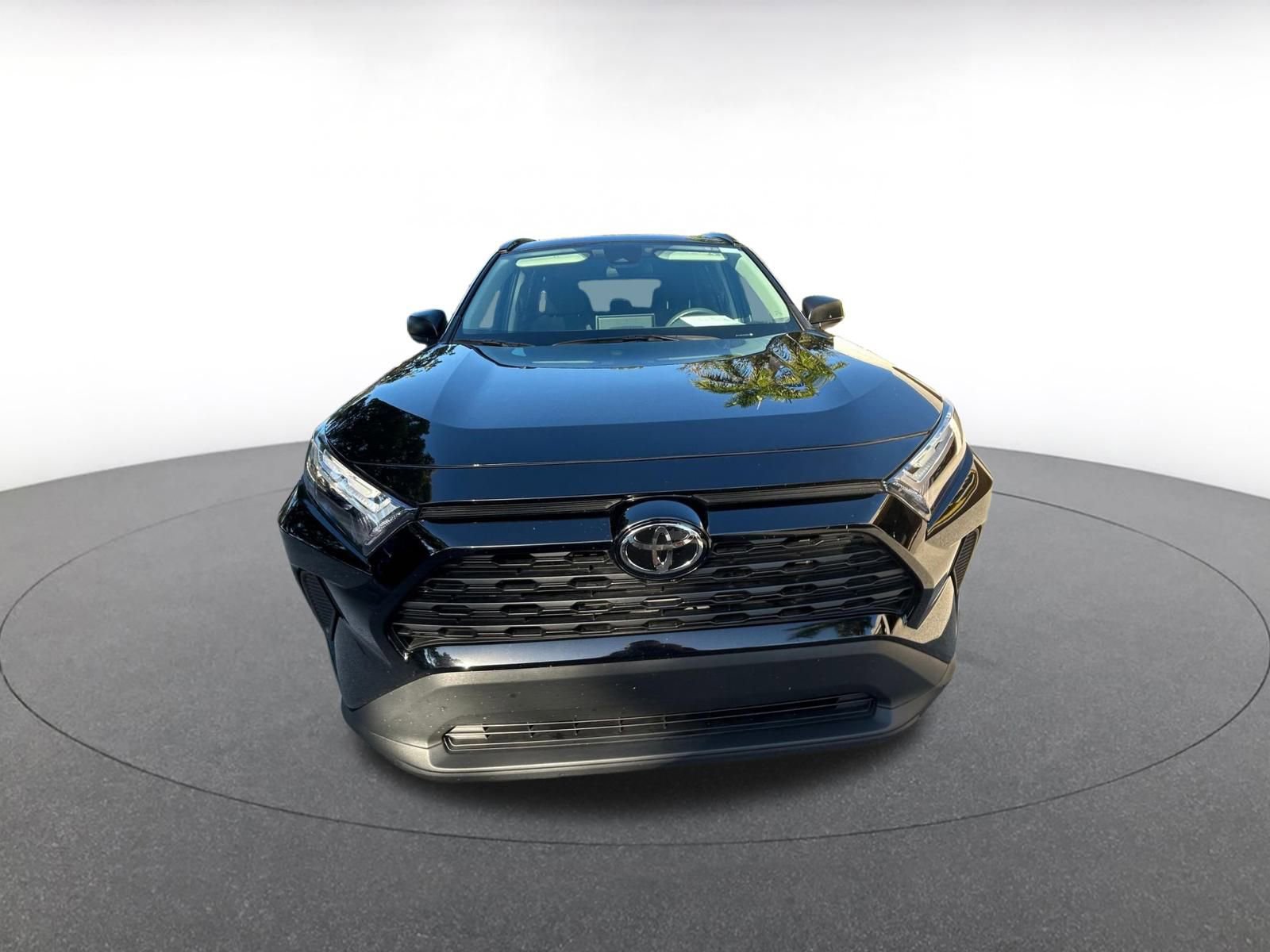 Used 2025 Toyota RAV4 LE image 8