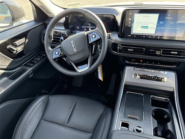 New 2026 Lincoln Aviator AWD w/ Jet Appearance Package image 14