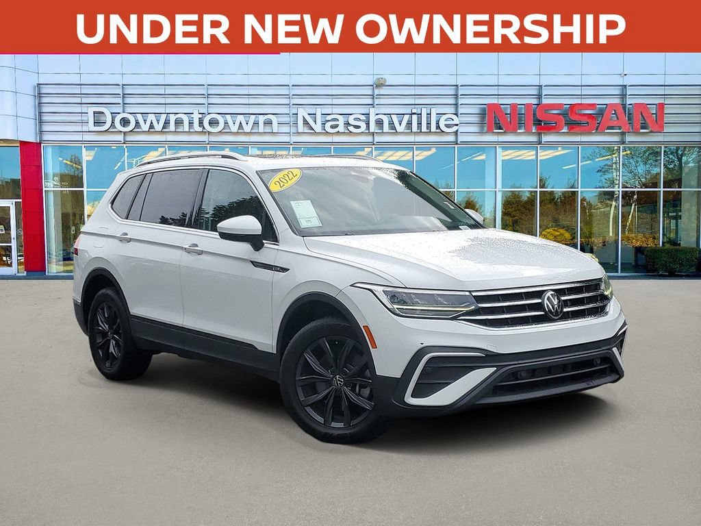 Used 2022 Volkswagen Tiguan SE w/ Panoramic Sunroof Package AWD/4WD image 1
