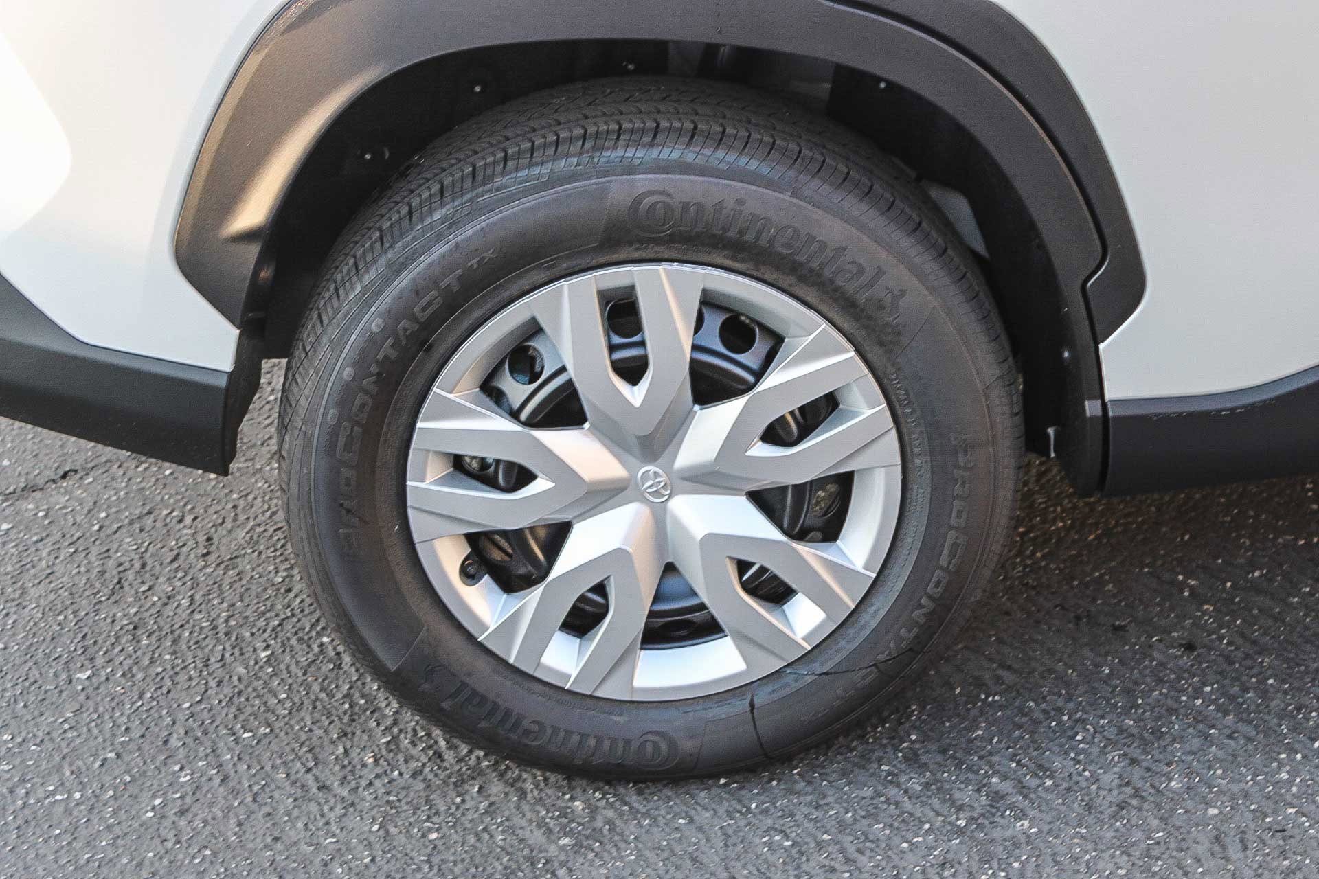 New 2026 Toyota Corolla Cross L image 12