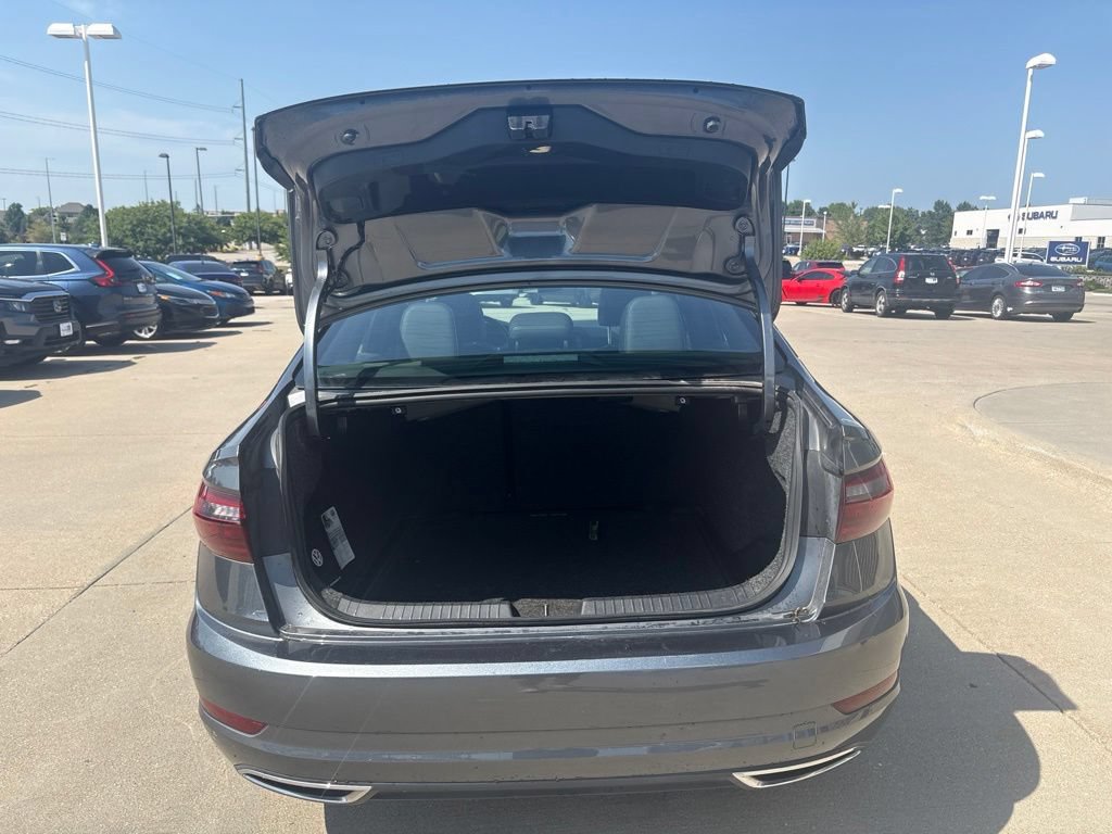 Used 2021 Volkswagen Jetta R-Line FWD image 40