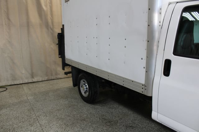 Used 2007 Chevrolet Express 3500 RWD image 16
