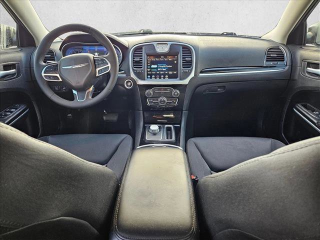 Used 2023 Chrysler 300 Touring w/ Sport Appearance Package image 17