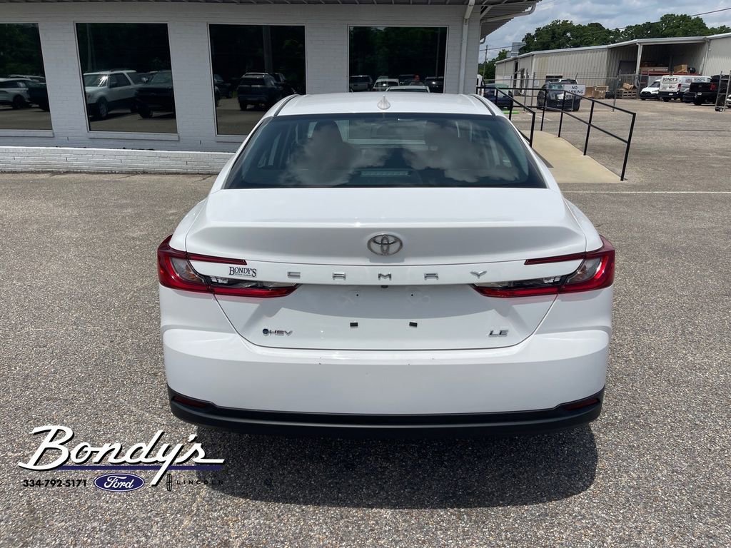 Used 2025 Toyota Camry LE FWD image 13