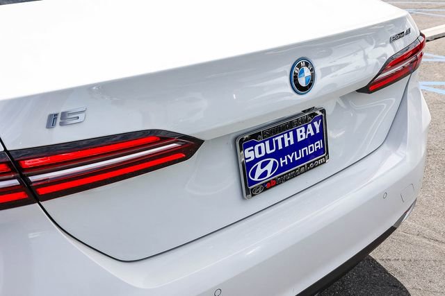 Used 2024 BMW i5 eDrive40i RWD image 7