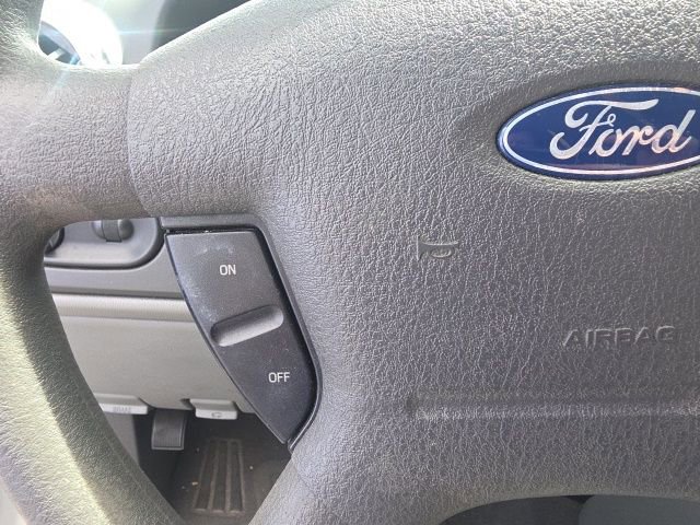 Used 2005 Ford Expedition XLT RWD image 13