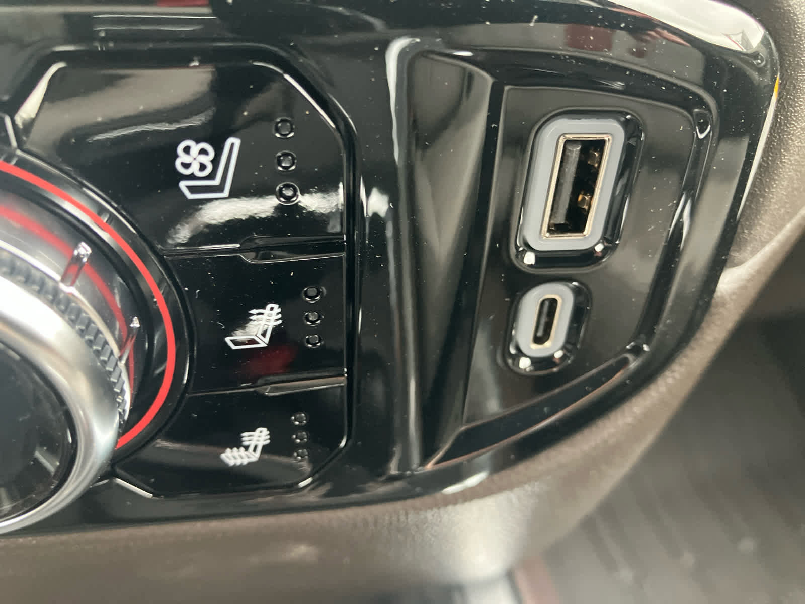 New 2026 GMC Sierra 1500 SLT w/ SLT Premium Plus Package image 35