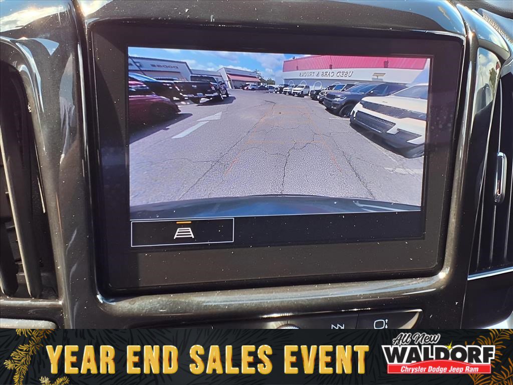 Used 2022 Chevrolet Traverse LT image 15