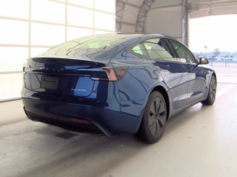 Used 2024 Tesla Model 3 Long Range AWD/4WD image 4