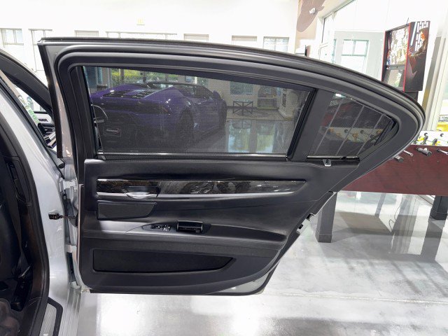 Used 2015 BMW 750Li xDrive w/ M Sport Edition AWD/4WD image 53