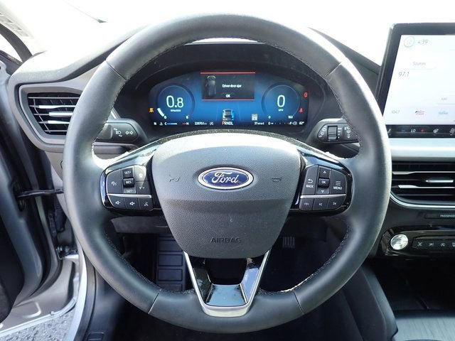 Used 2023 Ford Escape Platinum image 25
