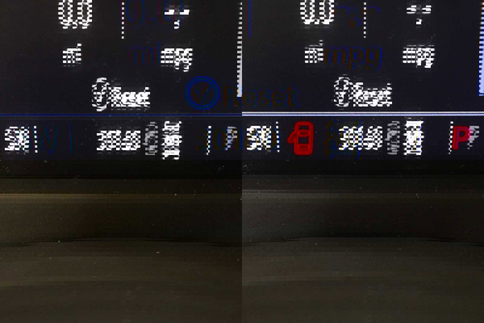 Used 2020 Cadillac XT4 Premium Luxury w/ Cold Weather Package image 40