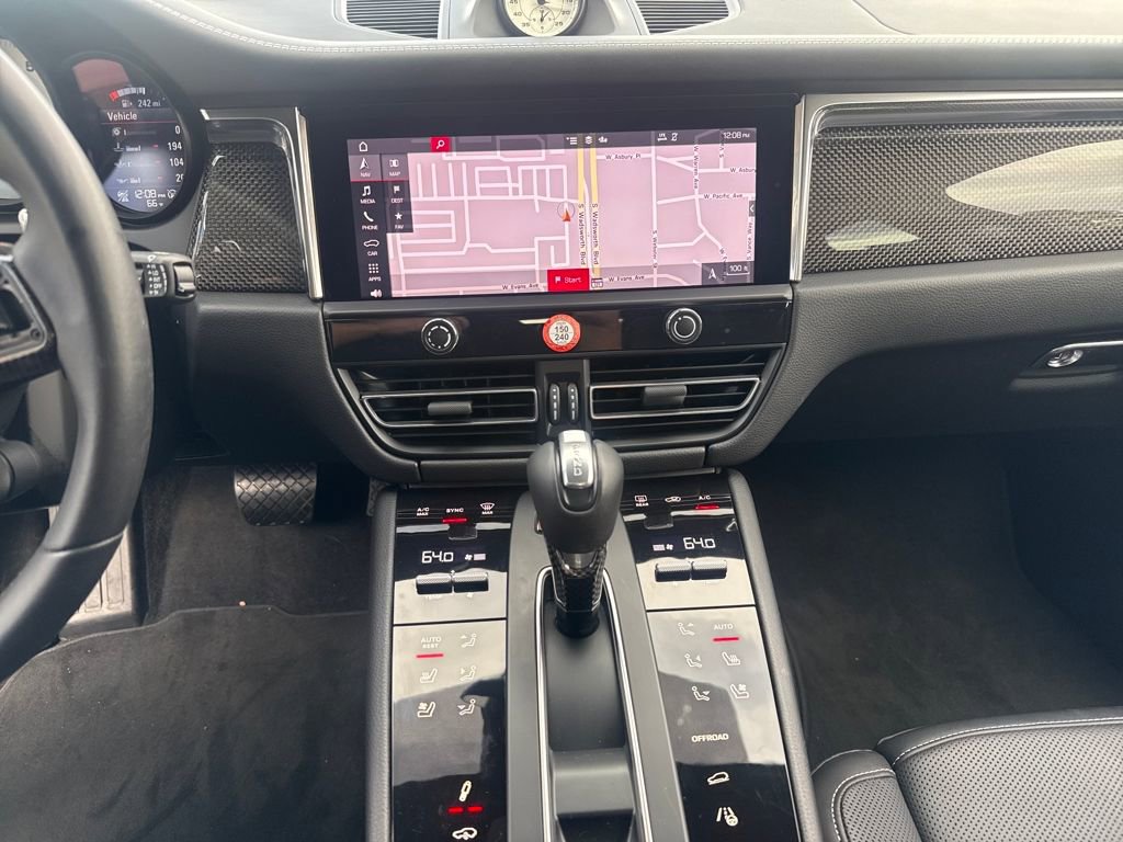 Used 2025 Porsche Macan GTS image 18