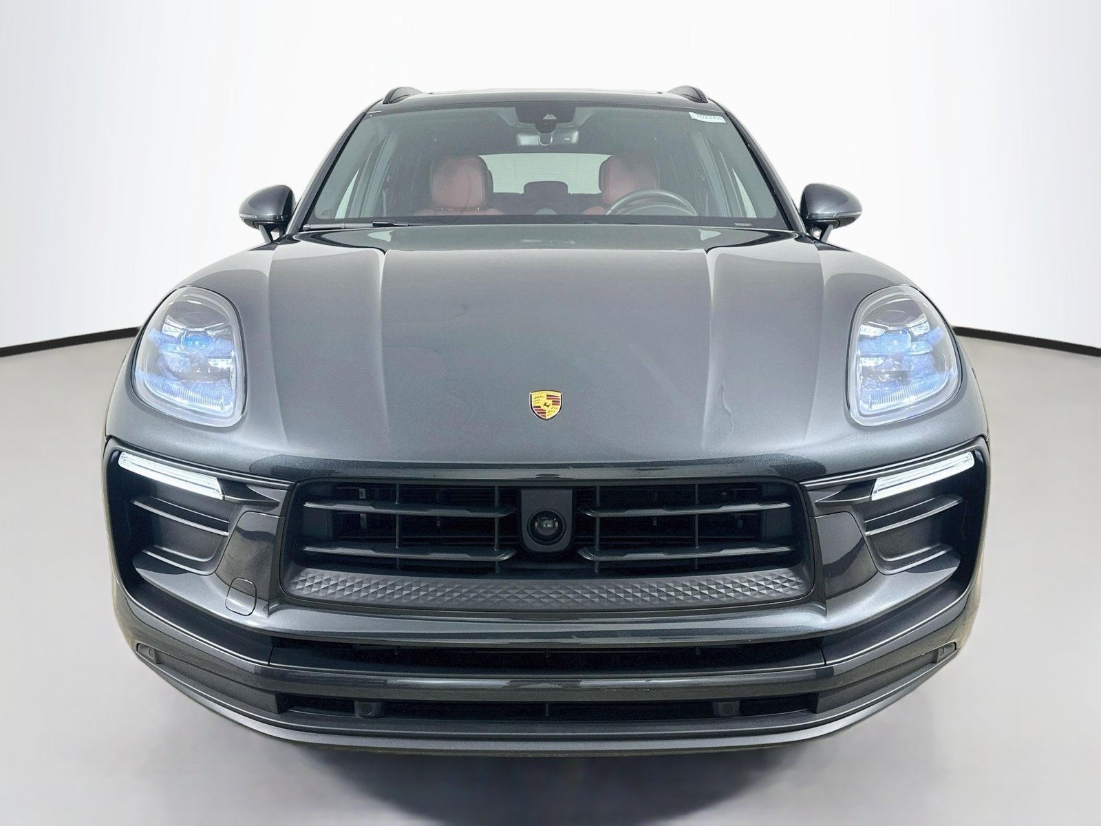 Used 2026 Porsche Macan AWD/4WD image 2