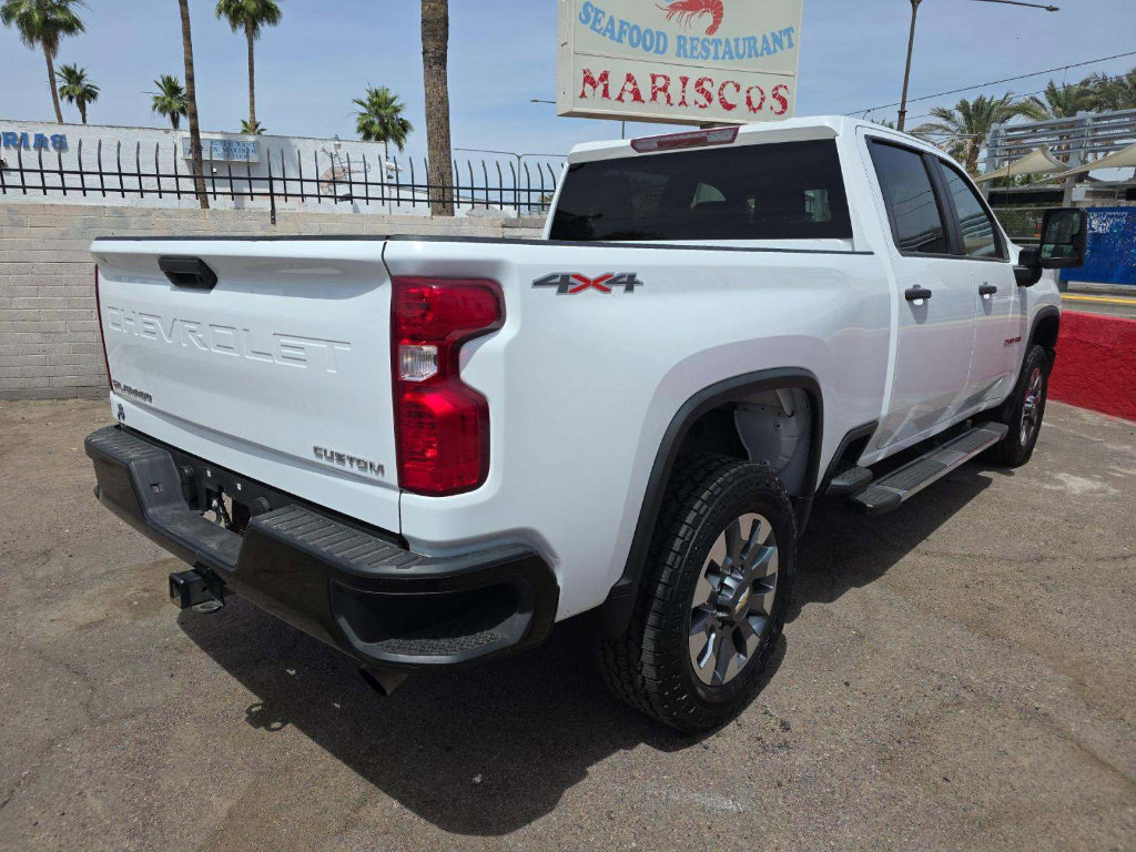 Used 2023 Chevrolet Silverado 2500 Custom AWD/4WD image 11