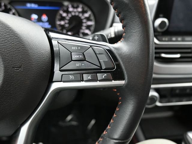 Used 2025 Nissan Altima 2.5 SR image 17