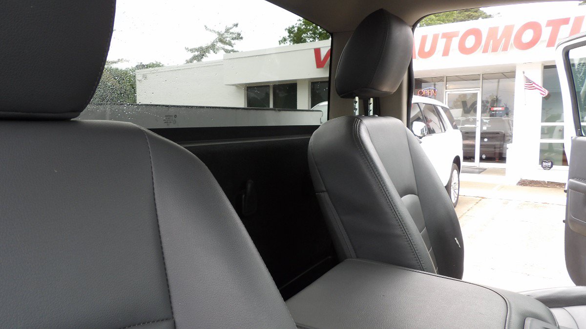 Used 2016 RAM 2500 Tradesman RWD image 31