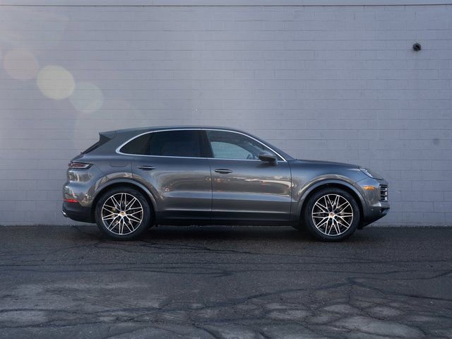 New 2026 Porsche Cayenne E-Hybrid AWD/4WD image 8