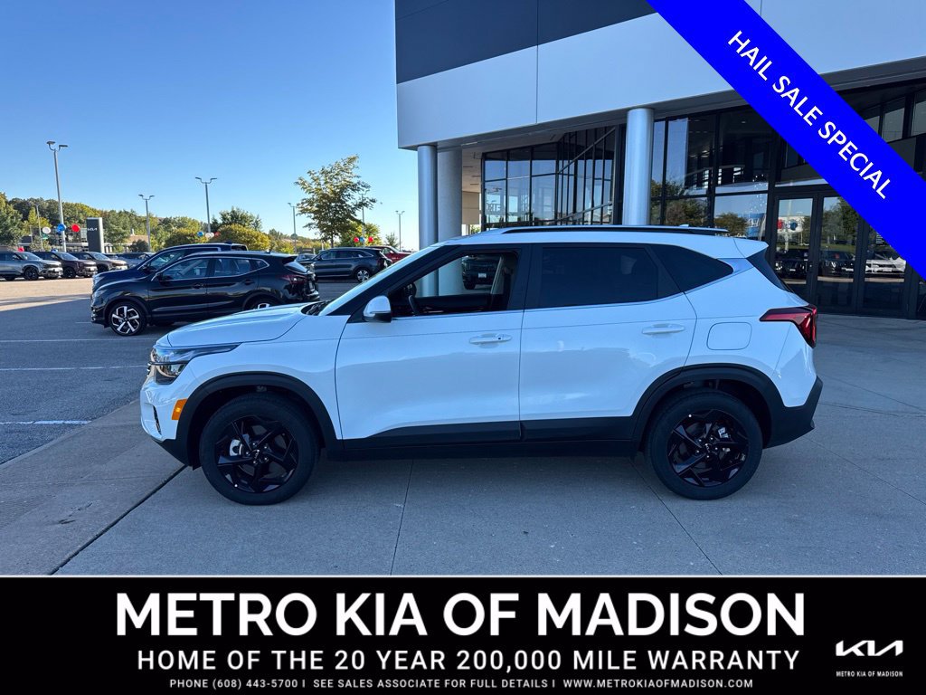 Used 2026 Kia Seltos EX w/ EX Sunroof Package AWD/4WD image 2