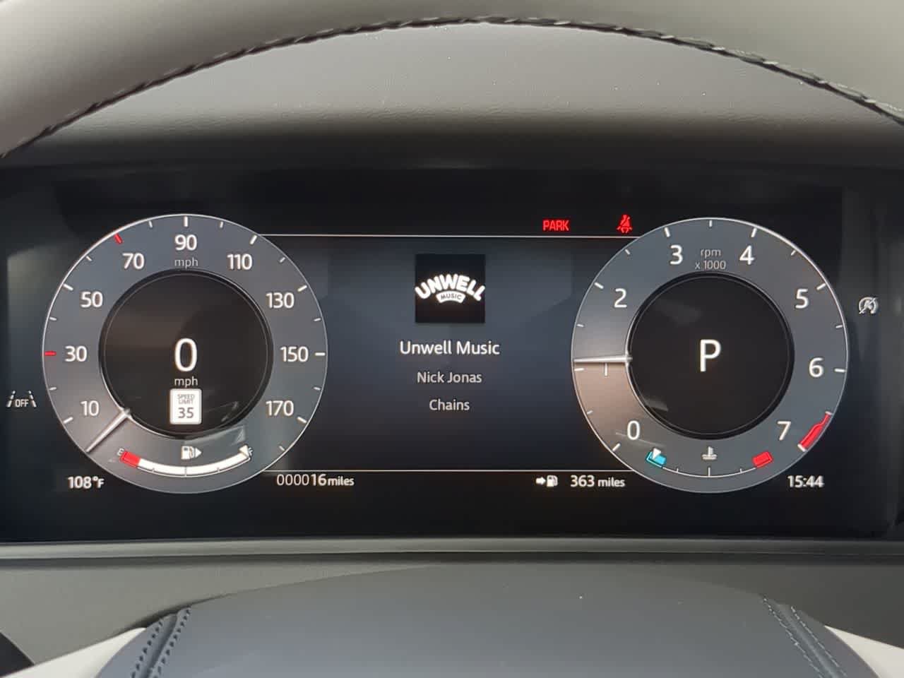 Certified 2026 Land Rover Range Rover Velar Dynamic SE AWD/4WD image 35