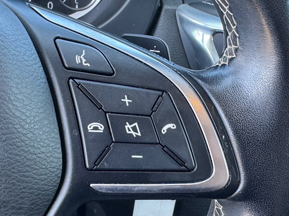 Used 2019 INFINITI QX30 w/ Cargo Package FWD image 28