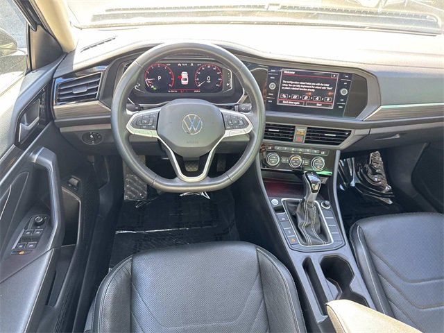 Certified 2022 Volkswagen Jetta SEL image 8