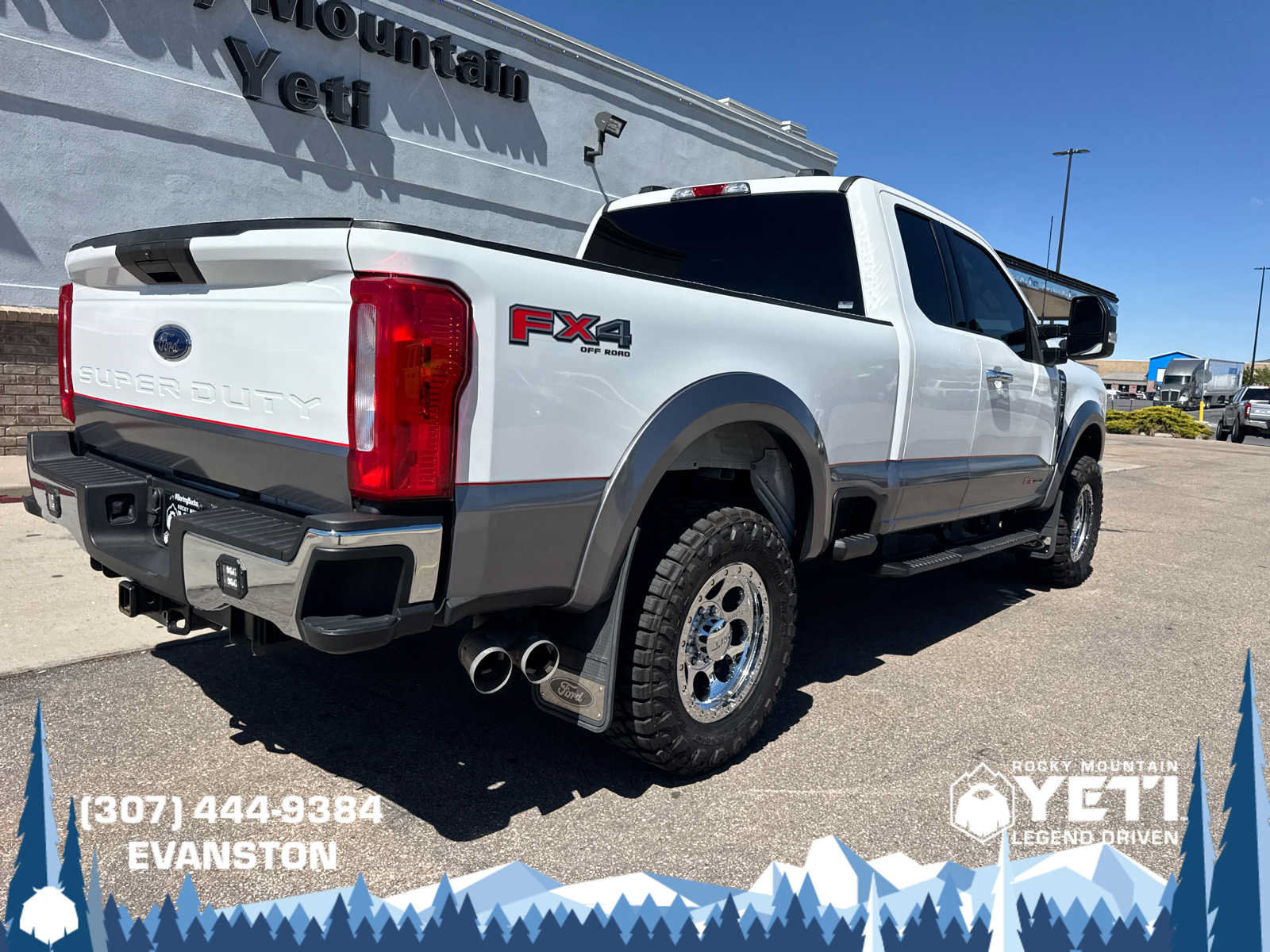 Used 2024 Ford F350 XLT w/ FX4 Off-Road Package AWD/4WD image 3