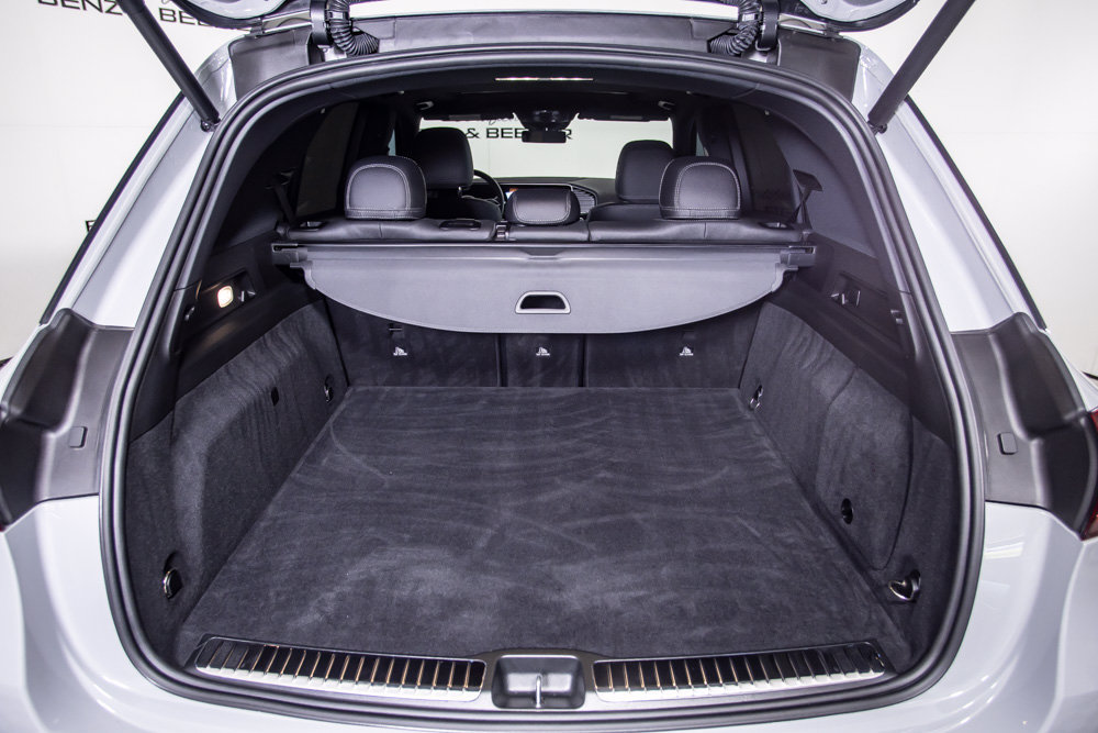 Used 2025 Mercedes-Benz GLE 450e 4MATIC w/ AMG Line Exterior image 15