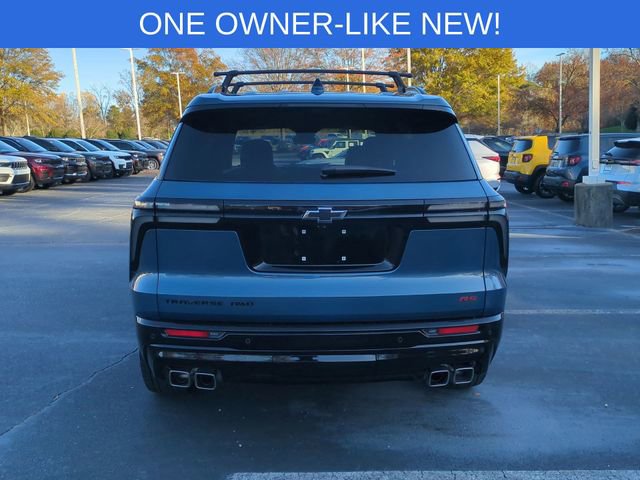 Used 2025 Chevrolet Traverse RS image 4