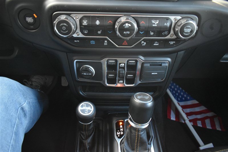 Used 2021 Jeep Wrangler Unlimited Sahara image 18