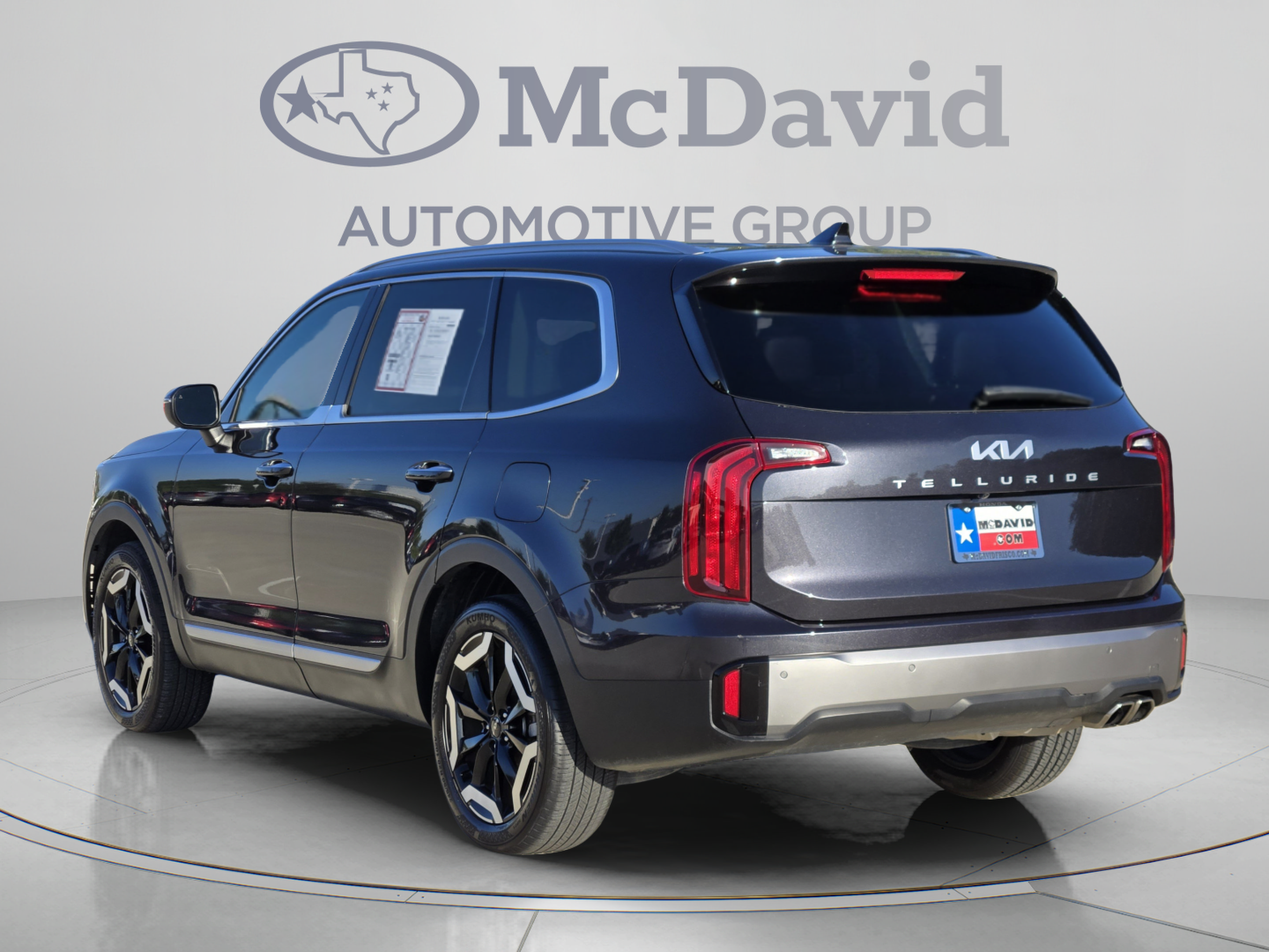 Used 2025 Kia Telluride S FWD image 4