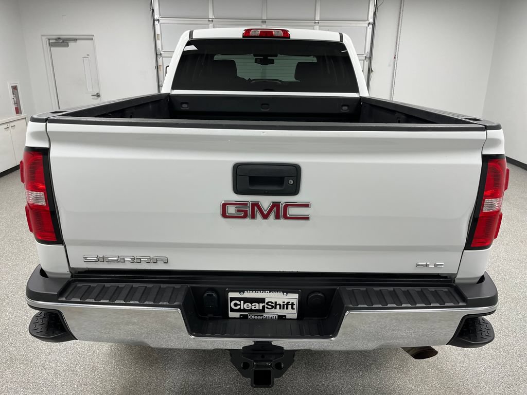 Used 2017 GMC Sierra 2500 SLE w/ HD SLE Preferred Plus Package AWD/4WD image 9