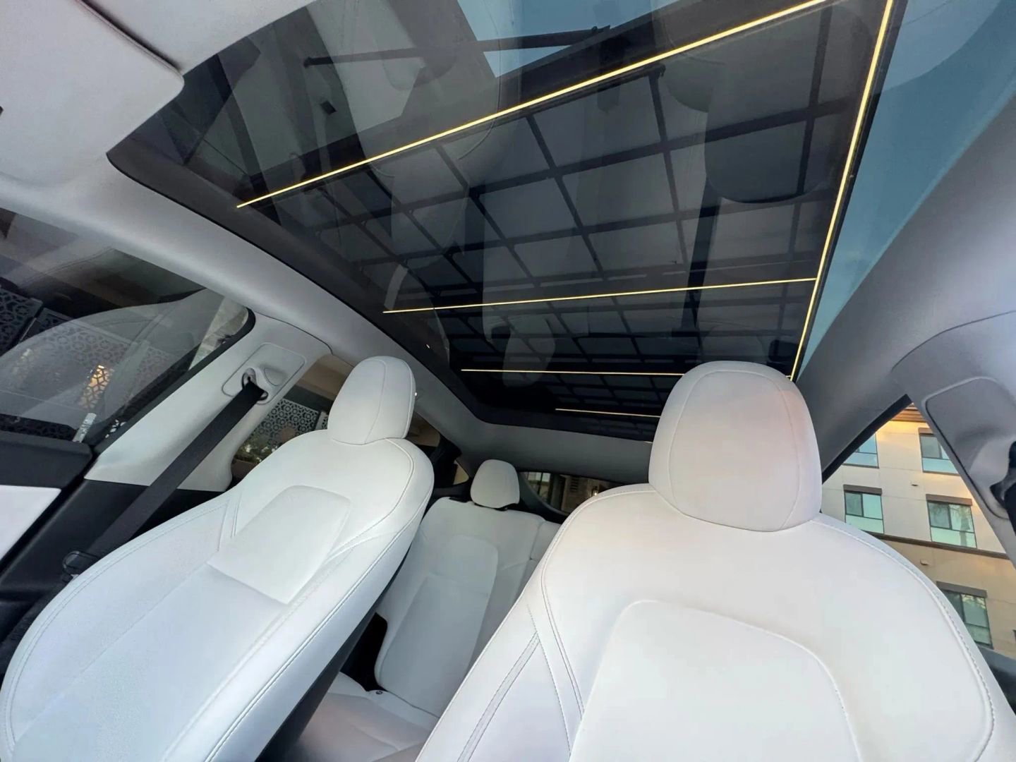 Used 2022 Tesla Model Y Performance image 12