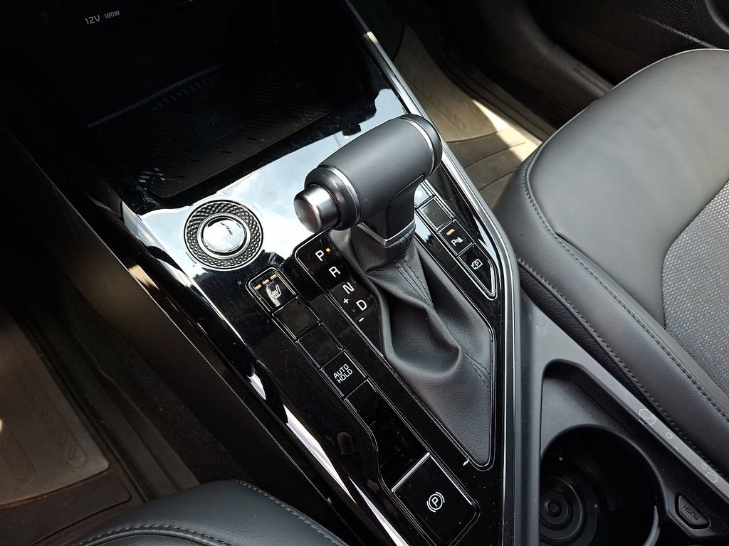 Certified 2023 Kia Niro EX FWD image 14