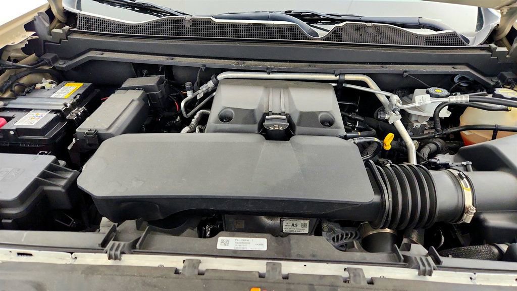 Used 2023 Chevrolet Colorado ZR2 w/ Desert Boss Special Edition AWD/4WD image 25