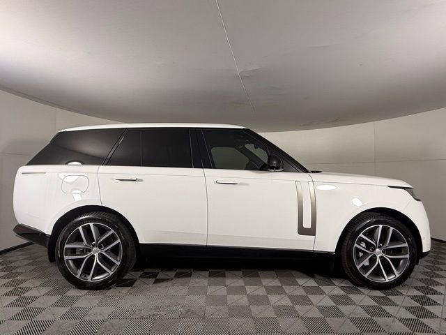 New 2025 Land Rover Range Rover SE image 9