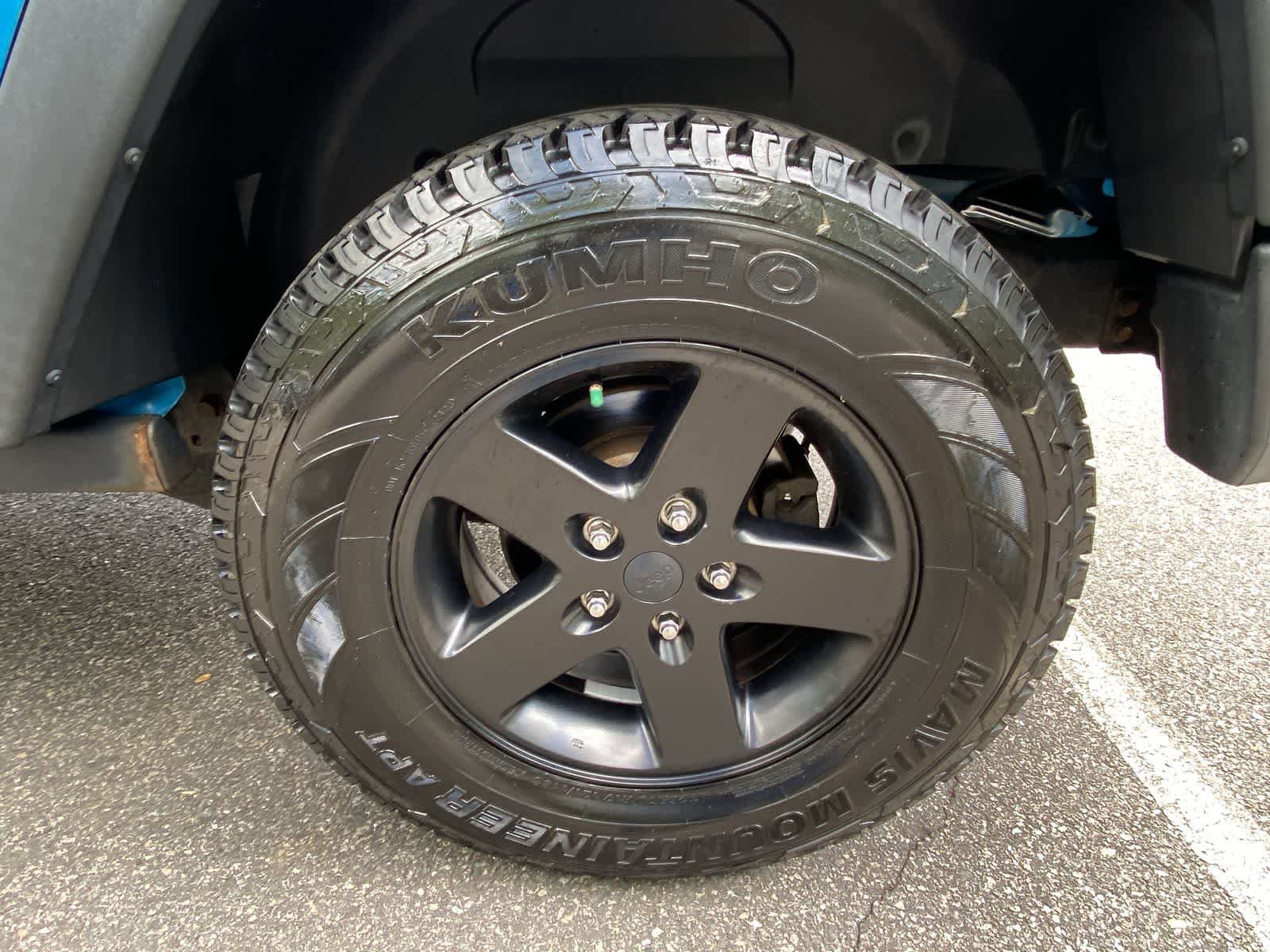 Used 2017 Jeep Wrangler Unlimited Sport AWD/4WD image 15