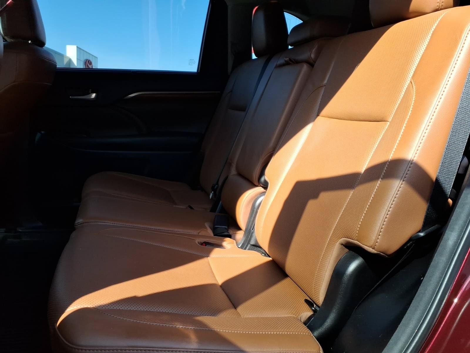 Used 2018 Toyota Highlander Limited w/ Protection Package #3 AWD/4WD image 13