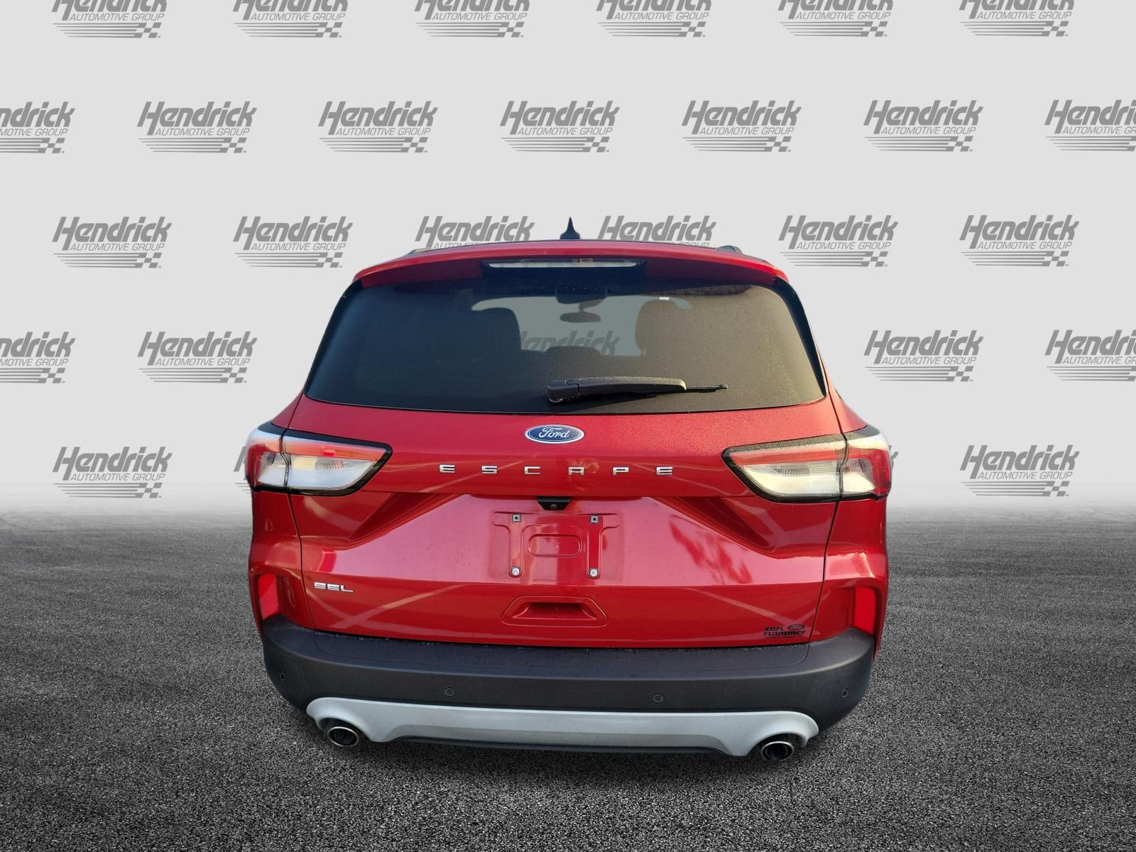 Used 2022 Ford Escape SEL w/ Technology Package FWD image 9