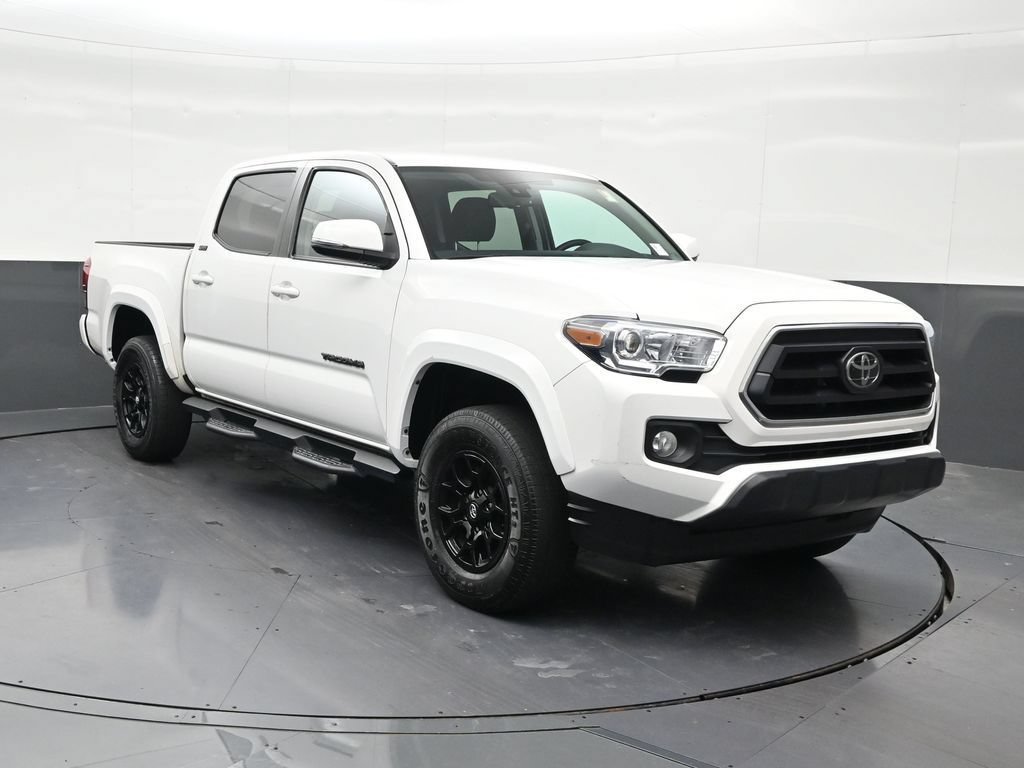 Used 2022 Toyota Tacoma SR5 RWD image 8