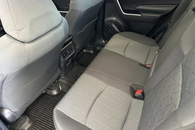 Certified 2022 Toyota RAV4 XLE w/ Convenience Package AWD/4WD image 16
